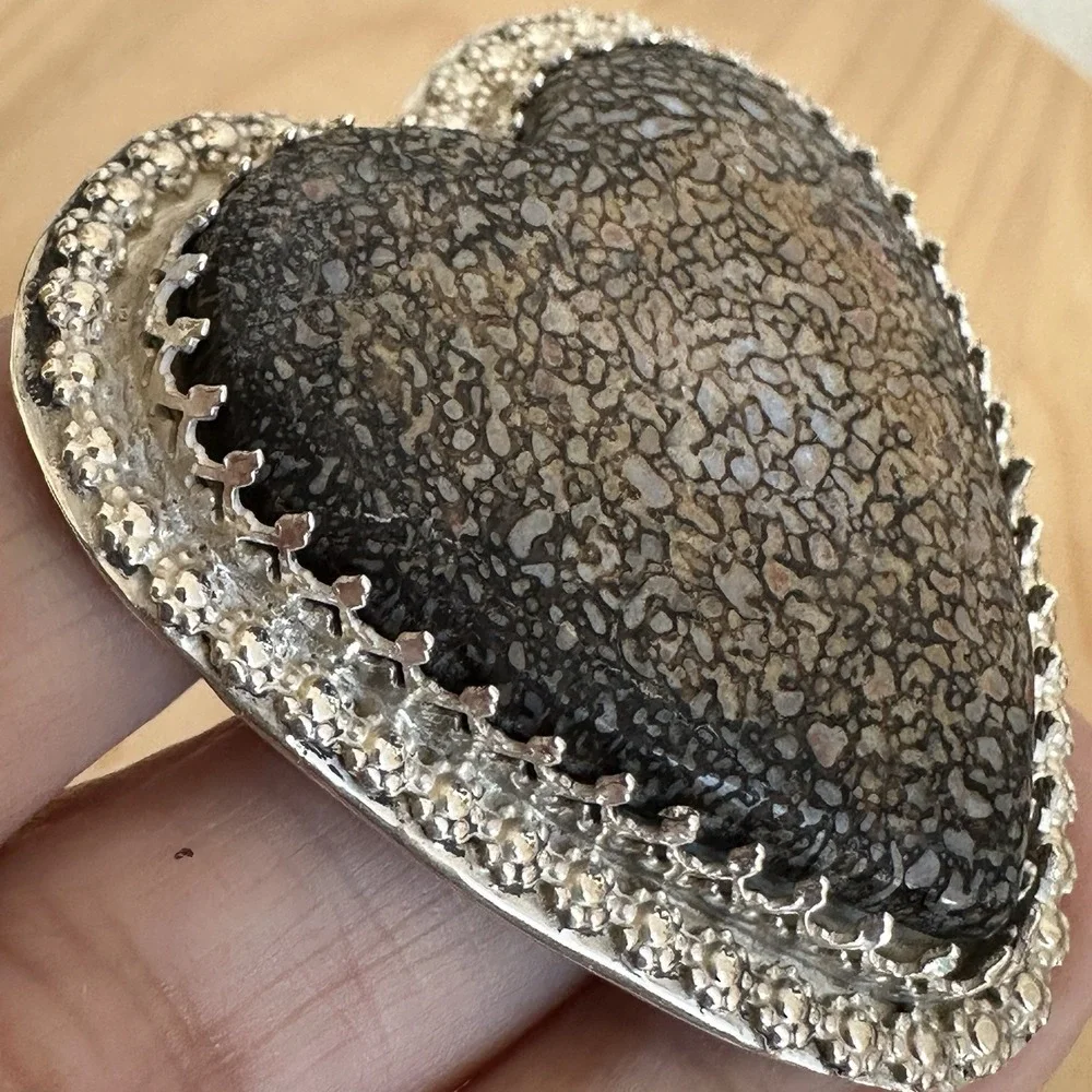 Artisan Heart Ring 8.75 Adjust Fossil Dino Gembone 925 Sterling‎ 27.8g USA Made